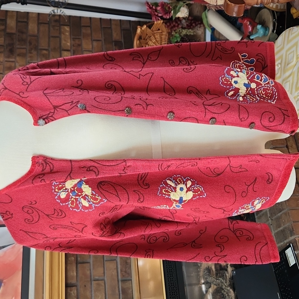 Breckenridge red cardigan size large floral embroidery